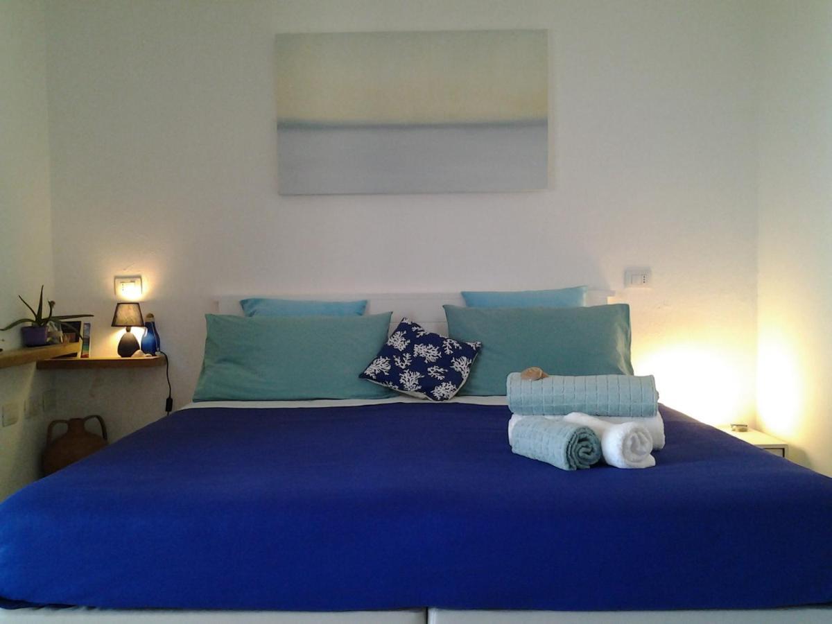 Frina Di Mari B&B San Teodoro  Eksteriør bilde