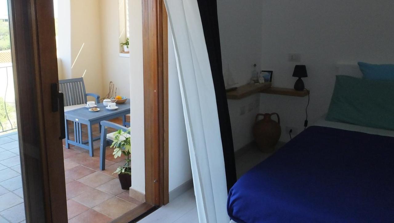 Frina Di Mari B&B San Teodoro  Eksteriør bilde