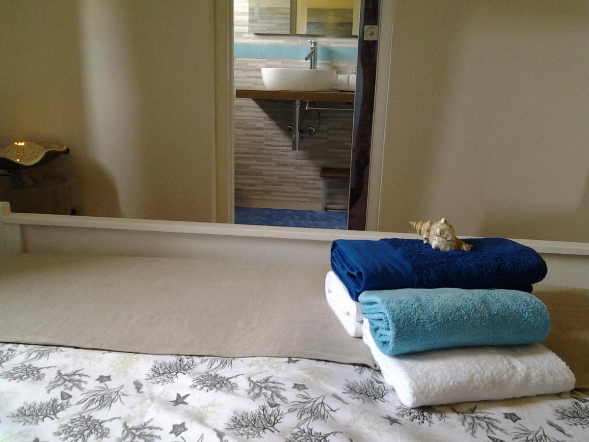 Frina Di Mari B&B San Teodoro  Eksteriør bilde