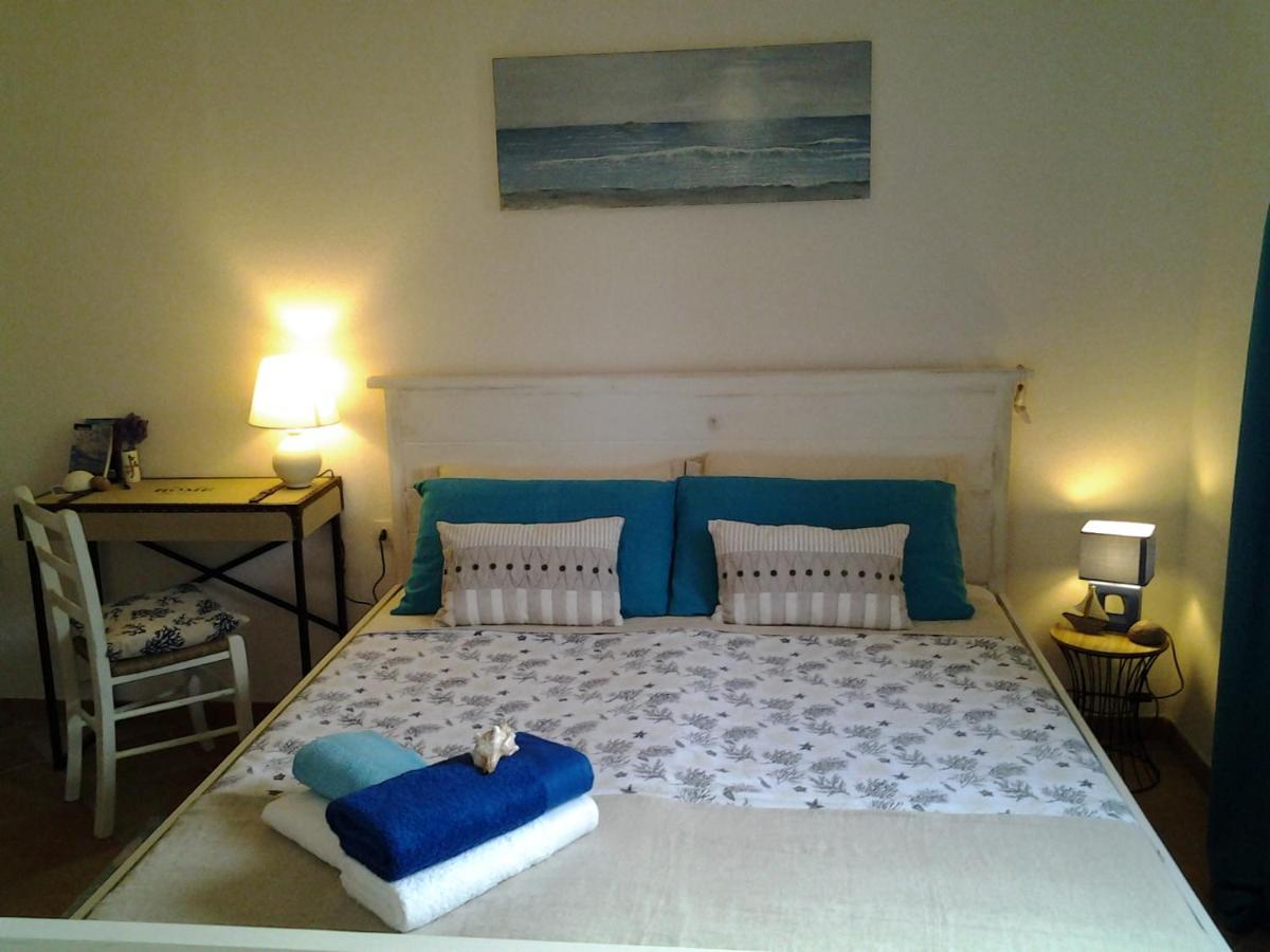 Frina Di Mari B&B San Teodoro  Eksteriør bilde